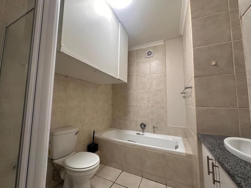 To Let 2 Bedroom Property for Rent in Burgundy Estate Western Cape